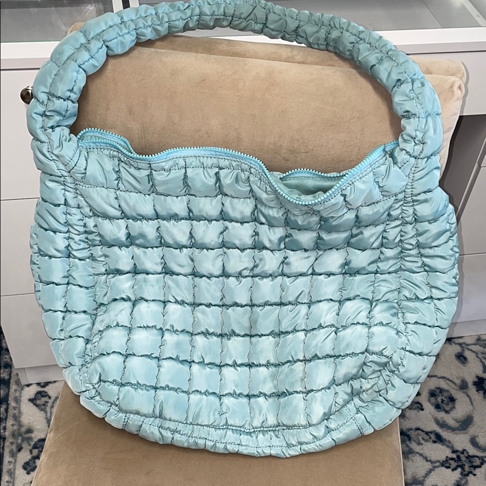 FP Movement Quilted Carryall Bag - Blue Ground **NWT/FLAWED**